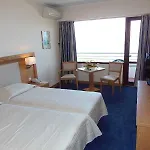 メディテラネ 4*