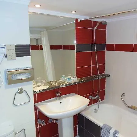 Hotell Mediterranee Argostoli (Kefalonia)