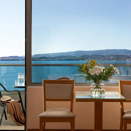 Mediterranee أرغوستولي