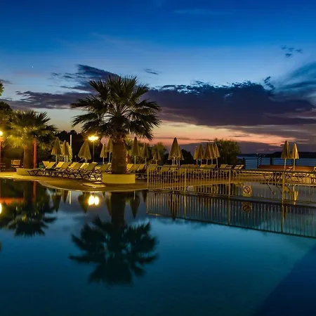 Mediterranee Hotell 4*