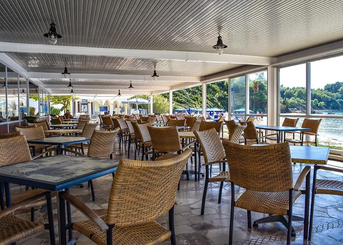 מלון Mediterranee 4*